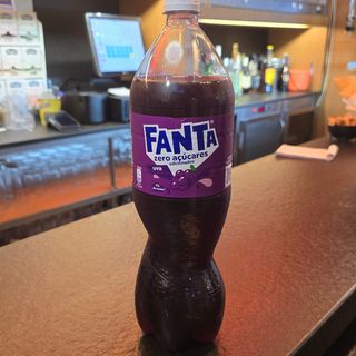 Fanta uva zero 1,5 L