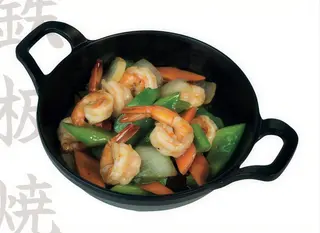 70.Gambas con verduras variadas