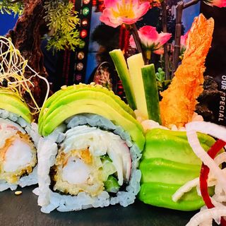 A18. TEMPURA & AVOCADO ROL - 8uds