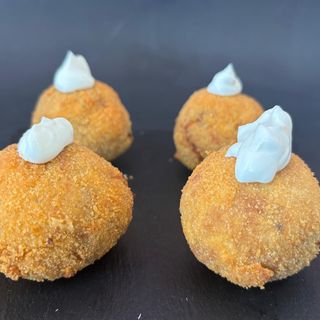 Croquetas de ternera y trufa 4 uds