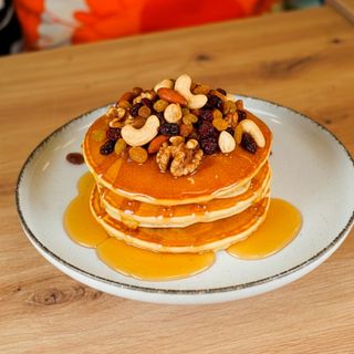 Pancake Miel Y Frutos Secos