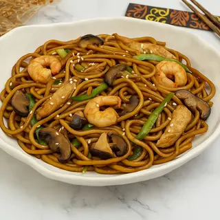Tallarines YakiUdon Gyu