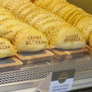Empanadilla De Pollo A La Florentina (1 Ud.)