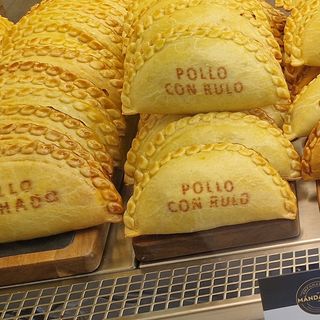 Empanadilla De Cebolla Y Queso (1 Ud.)