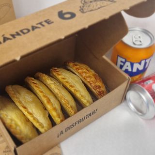 6 Empanadillas + 2 refrescos