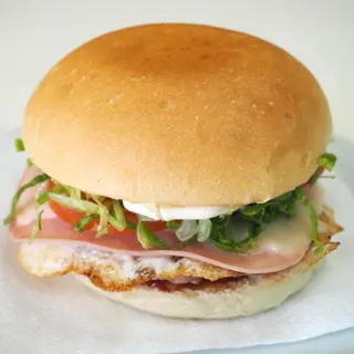 Hamburguesa De La Casa