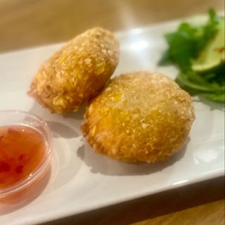 Pastelitos De Pescado Estilo Tailandés