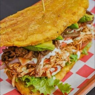 Patacón de cerdo (1 ud.)