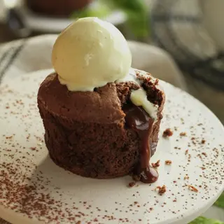 Culan de chocolate con helado
