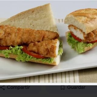 Bocadillo filete pollo crugiente