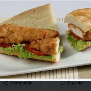 Bocadillo pollo crujiente