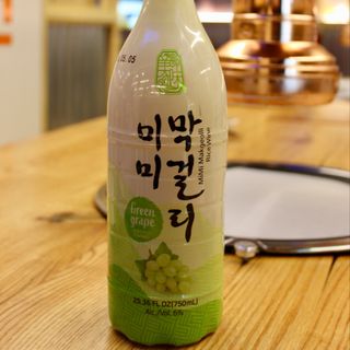 Makgeolli coreano sabor uva verde 750ml