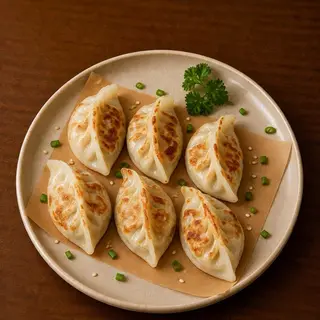 Gyozas De carne fritos (6 Uds.) 煎肉饺 6个