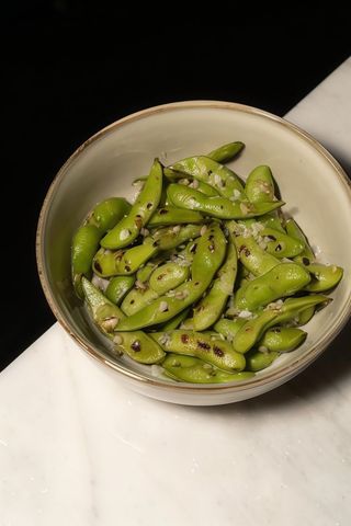 Edamame Con Sal Maldon Y Ajo