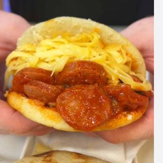 Arepa con longaniza