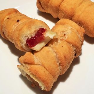 tequeños de membrillo y queso 6unidades