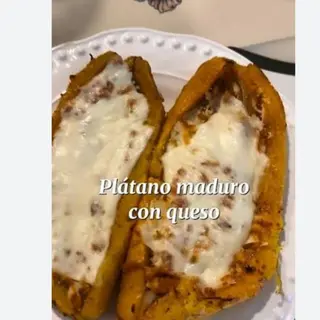 Plátano rellenos de carne picada queso
