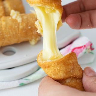 tequeños de cheddar