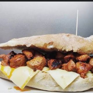 Bocata pincho moruno