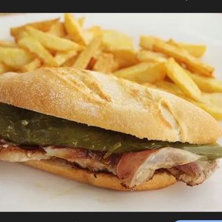 Bocadillo Serranito