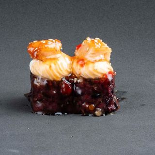 416 - Black pollo roll (aguacate) 8pz