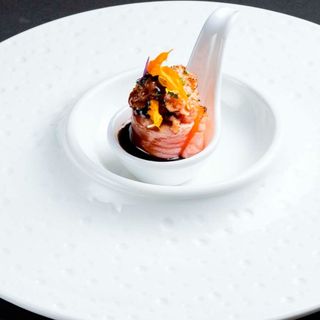 471 - Bigne salmon flambe specia 2PZ