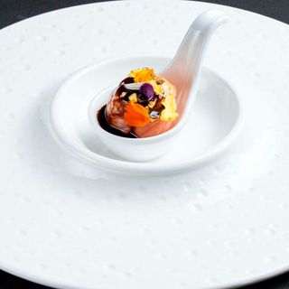 470 - Bigne salmon flambe 2PZ