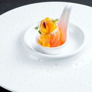 473 - Bigne salmon mango 2PZ