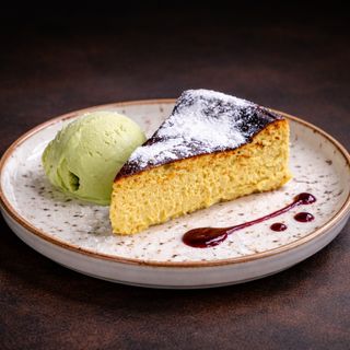 Tarta de queso casera con pistacho