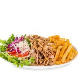 Plato kebab con patatas