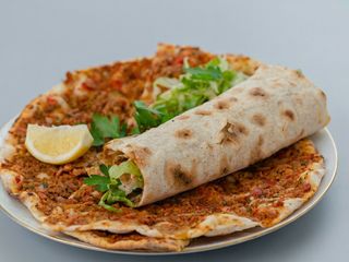 Lahmacun  solo carne