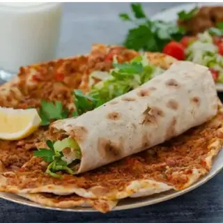 Lahmacun solo carne