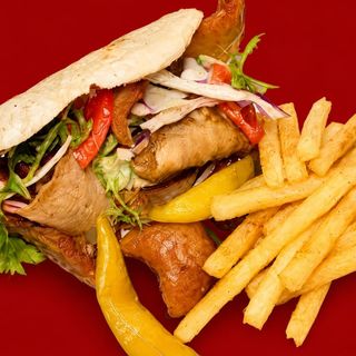 Kebab normal con patatas dentro