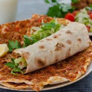 Lahmacun normal mixto