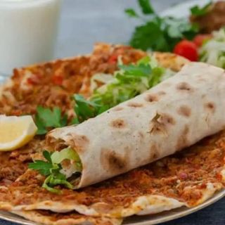Lahmacun normal  de cordero