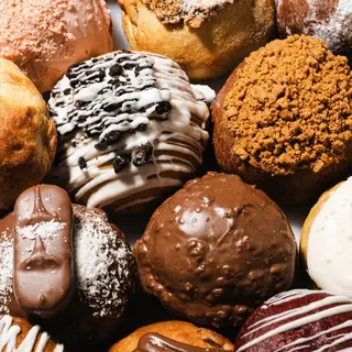 4 cookie surprise box