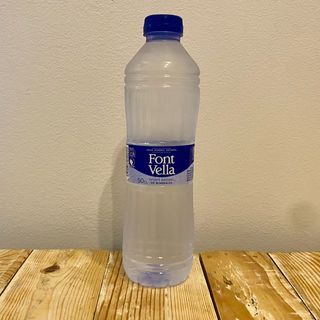 Agua natural Font Vella