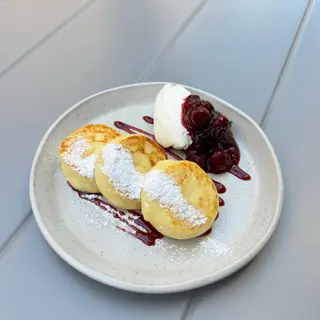 Tortitas De Requesón (Syrnyky)