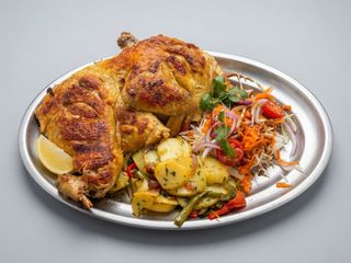 Pollo de corral gallego al grill con guarnición