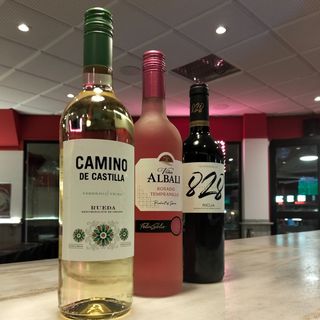 Vino Tinto De La Casa