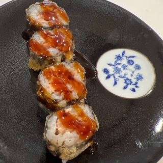 Maki frito del Salmon (8unis)