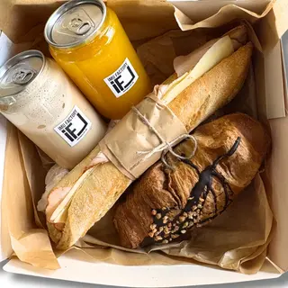 DESAYUNO COMPLETO