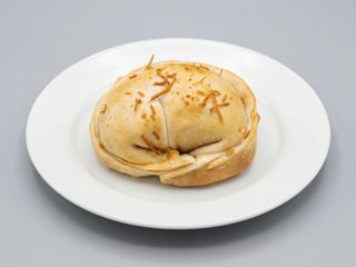 Empanada De Jamón Y Queso