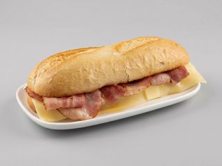Bocadillo De Bacon Y Queso