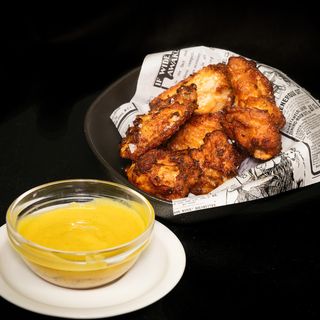 Alitas De Pollo (5-6 Uds.)