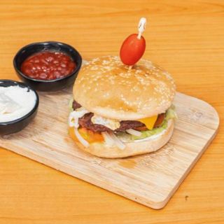 Hamburguesa De Pollo Completa