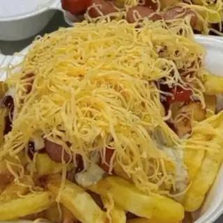 Salchipapa