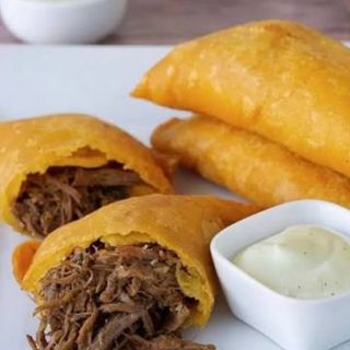 Empanadas de Carne Mechada