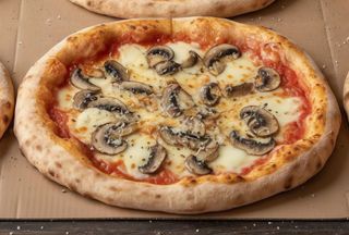 Pizza Al Funghi