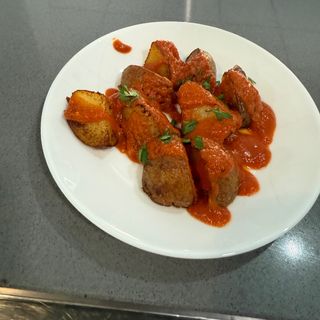 Patatas bravas